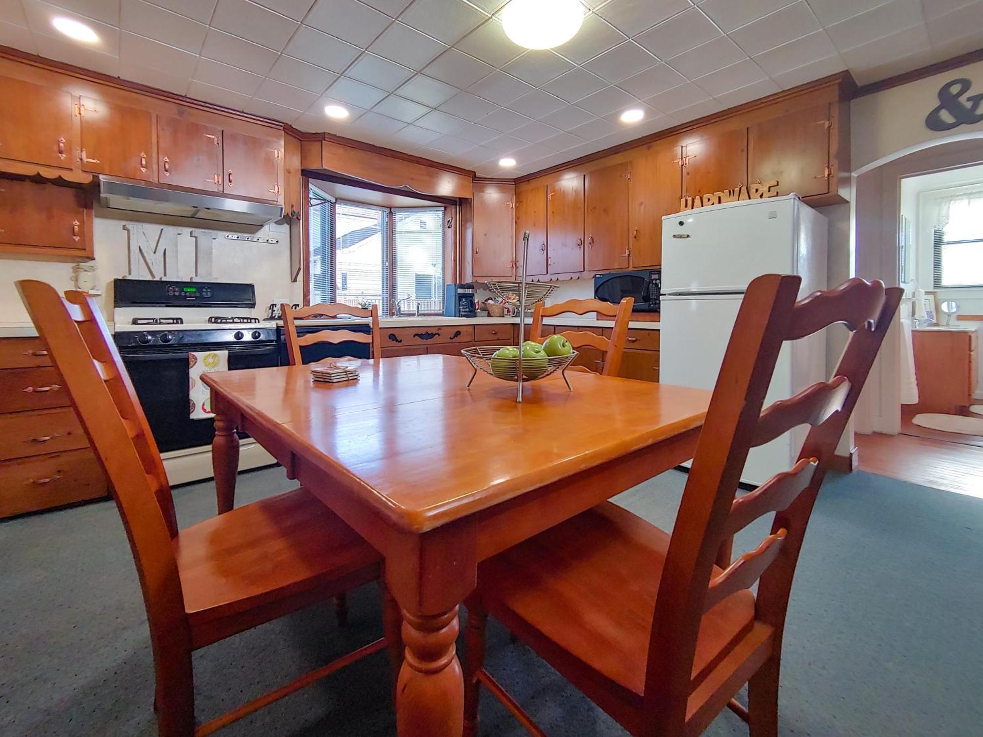 Huge Historic, W/Large Yard & Close To Beach Manistee Zewnętrze zdjęcie